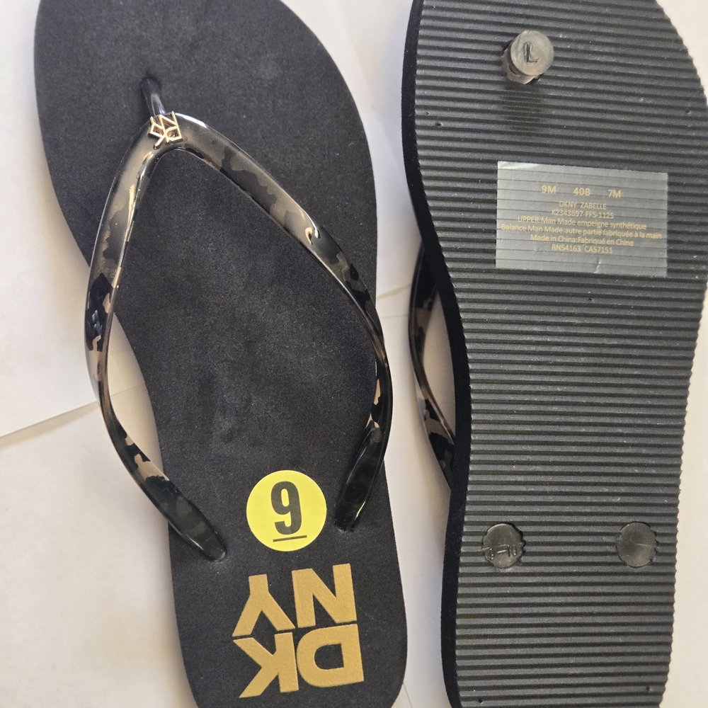 DKNY Black Leopard Thong Flip Flops Slippers - Picture 4 of 8
